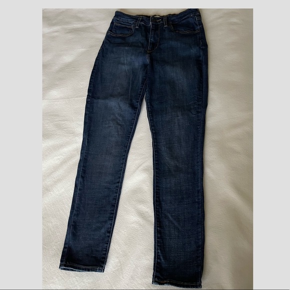 Levi’s 721 High Rise Skinny Jeans 30x30 Dark Wash - Picture 2 of 10
